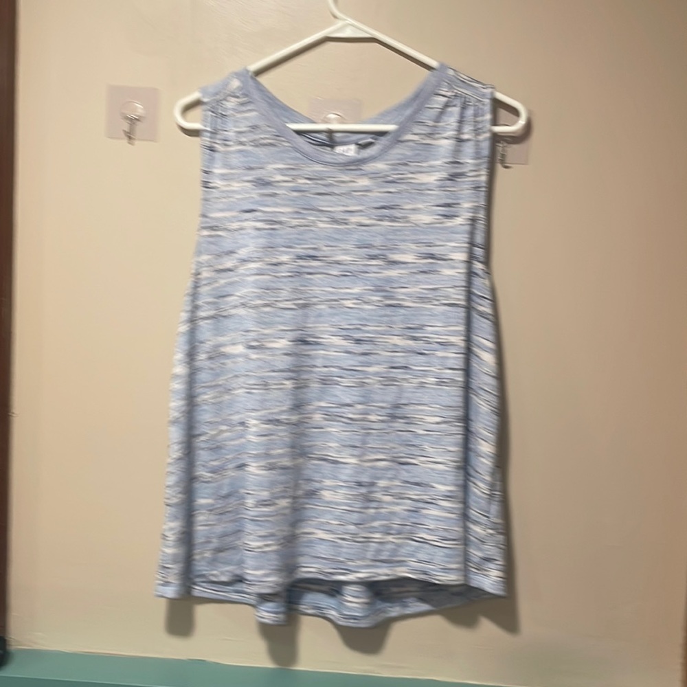 GAP Tank Top size Small, but fits more like a large